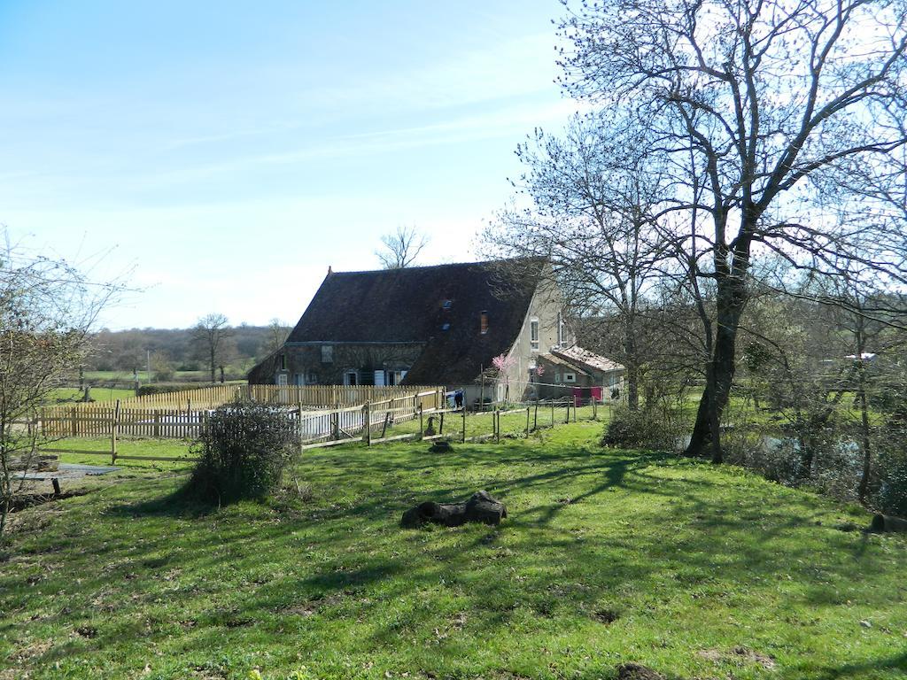 Meubles De Tourisme La Reserve Saint-Pierre-les-Bois Exteriér fotografie